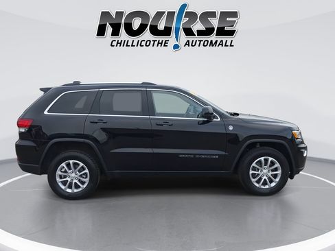 Used 2021 Jeep Grand Cherokee Laredo AWD/4WD image 9