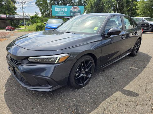 Used 2023 Honda Civic Sport image 3