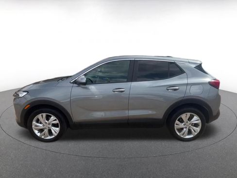 Used 2025 Buick Encore GX Preferred FWD image 9