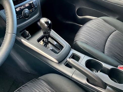 Certified 2019 Nissan Sentra SV image 16