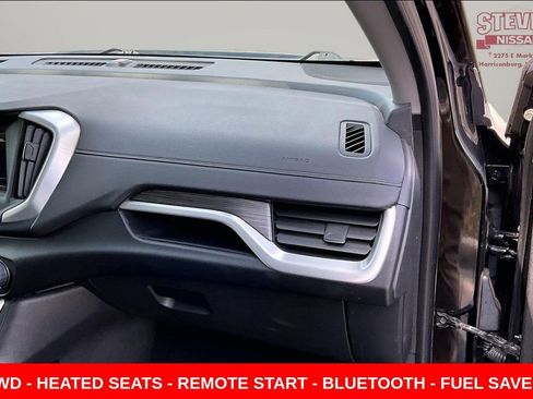 Used 2022 GMC Terrain SLE w/ Driver Convenience Package AWD/4WD image 25