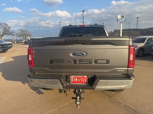 Used 2022 Ford F150 XLT image 4