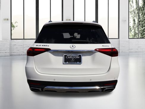 Used 2025 Mercedes-Benz GLE 450e 4MATIC image 4