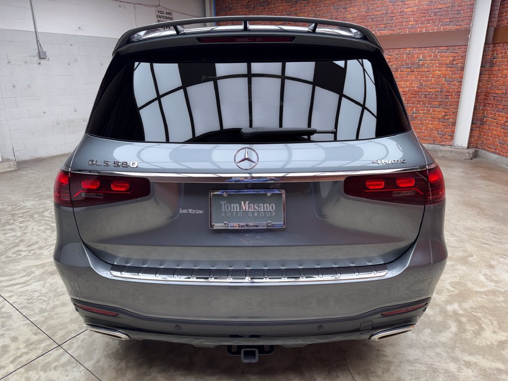 Certified 2025 Mercedes-Benz GLS 580 4MATIC image 4