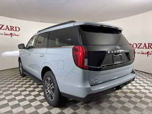 New 2025 Ford Expedition Active image 5