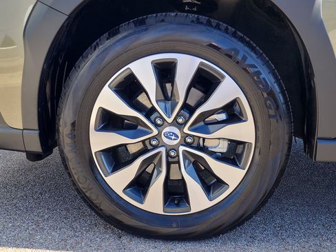 Certified 2025 Subaru Outback Touring w/ Tech Package 3 image 9