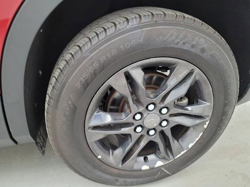 Used 2019 Chevrolet Blazer LT FWD image 31