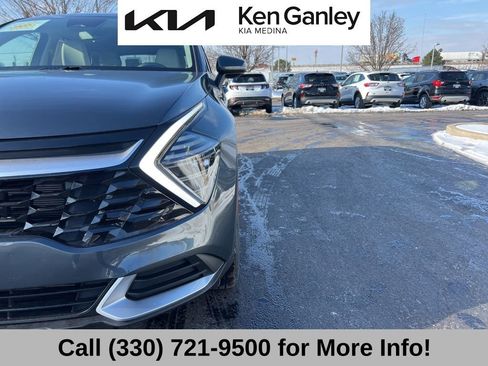 Certified 2025 Kia Sportage EX image 21