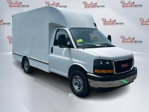 New 2025 GMC Savana 3500 w/ Power Convenience Package image 3