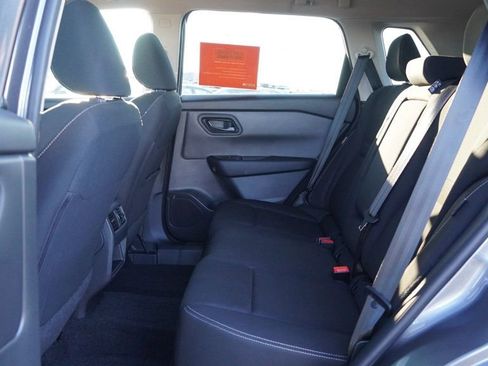 Used 2025 Nissan Rogue S image 15