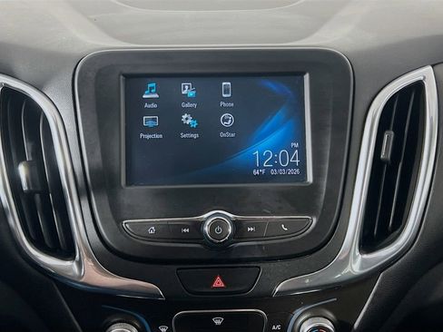 Used 2018 Chevrolet Equinox LT image 14