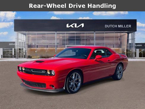 Used 2023 Dodge Challenger GT image 3