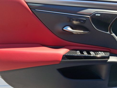 Used 2025 Lexus ES 350 F Sport FWD image 13