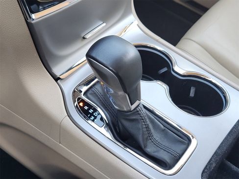 Used 2021 Jeep Grand Cherokee Limited w/ Premium Lighting Group image 20