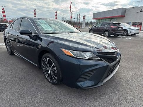 Used 2019 Toyota Camry SE image 7