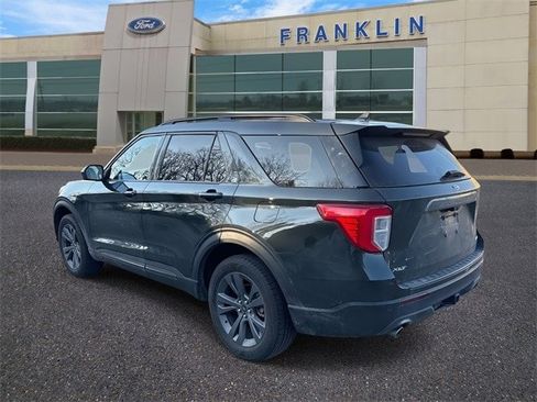 Certified 2023 Ford Explorer XLT w/ Equipment Group 202A image 5