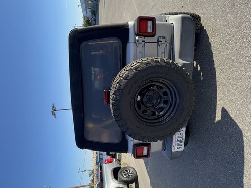 Used 2018 Jeep Wrangler Unlimited Sport S AWD/4WD image 10