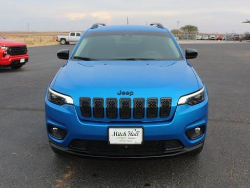 Used 2023 Jeep Cherokee Altitude Lux image 11
