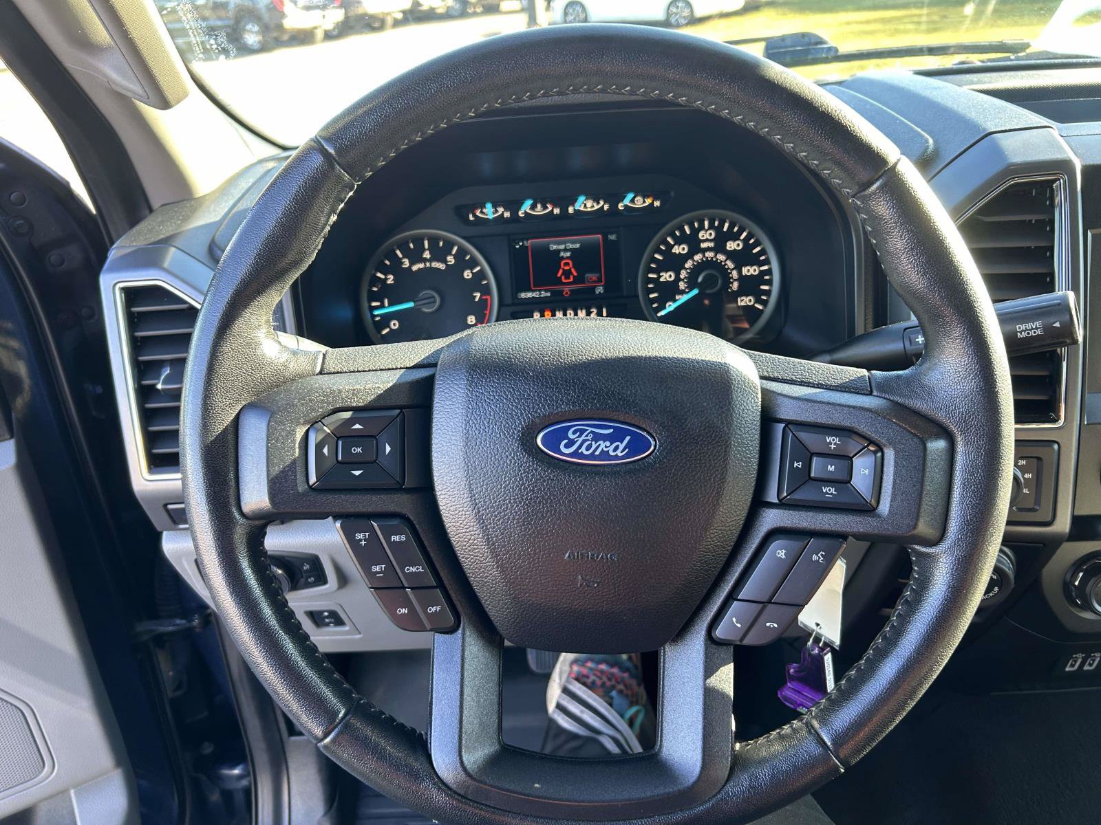 Used 2020 Ford F150 XLT w/ Equipment Group 302A Luxury AWD/4WD image 37