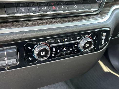 Used 2025 Chevrolet Silverado 2500 LT AWD/4WD image 27