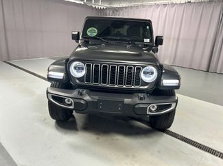 Used 2025 Jeep Wrangler Unlimited Sahara w/ Safety Group video 2