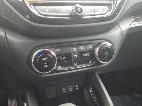 Certified 2023 Chevrolet TrailBlazer LT w/ Convenience Package AWD/4WD image 16