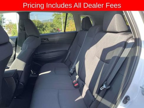 Used 2024 Toyota Corolla Cross LE FWD image 16