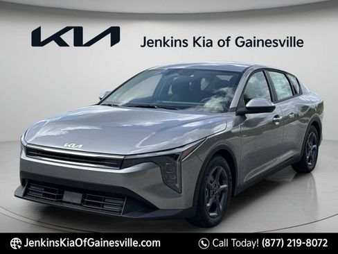 New 2026 Kia K4 FWD image 7