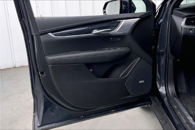Certified 2023 Cadillac XT5 Premium Luxury w/ Technology Package AWD/4WD image 21