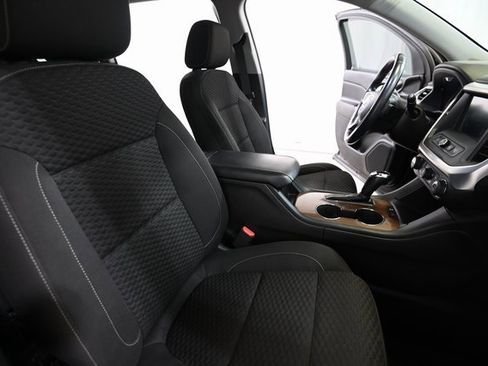 Used 2017 GMC Acadia SLE image 24