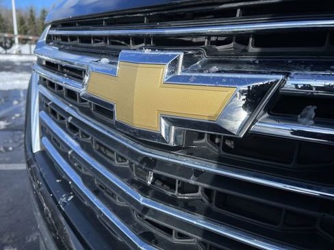 Used 2023 Chevrolet Traverse LT w/ LPO, Floor Liner Package image 30