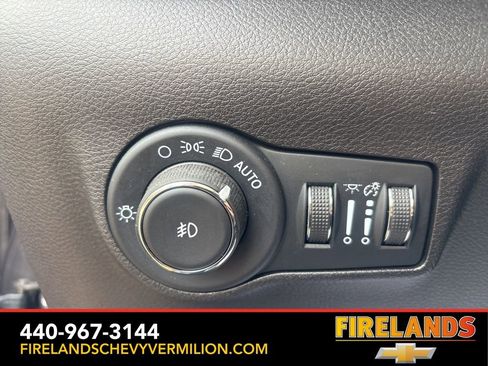 Used 2022 Jeep Compass Limited image 17