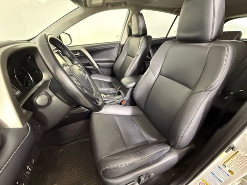 Used 2018 Toyota RAV4 Limited image 6