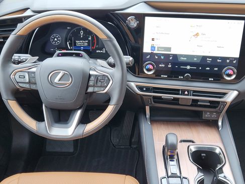 Used 2025 Lexus RX 350 Premium image 33