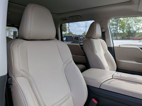 New 2026 INFINITI QX80 Pure RWD image 38
