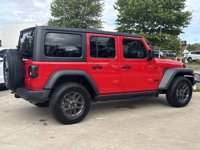 Used 2026 Jeep Wrangler Unlimited Sport AWD/4WD image 3