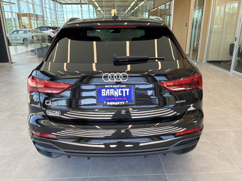 Used 2020 Audi Q3 2.0T Premium Plus AWD/4WD image 8