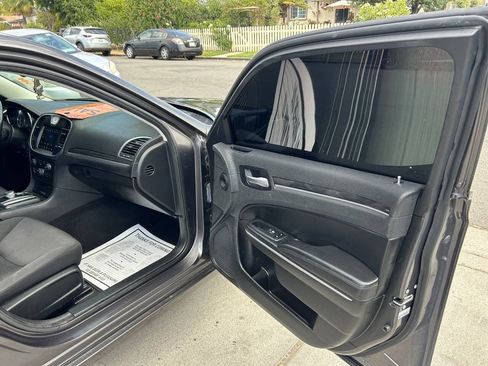 Used 2019 Chrysler 300 Touring w/ Sport Appearance Package RWD image 19