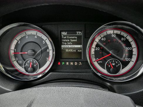 Used 2013 Dodge Grand Caravan Crew w/ Driver Convenience Group FWD image 20
