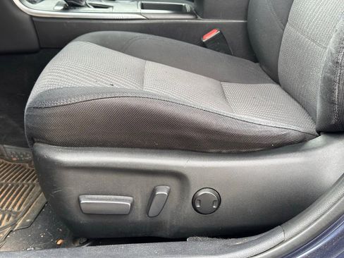 Used 2016 Toyota Camry LE image 22