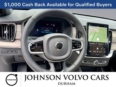 New 2026 Volvo XC90 T8 Plus w/ Protection Package Premier AWD/4WD image 11