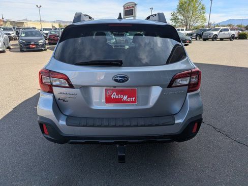Used 2019 Subaru Outback 2.5i Premium w/ Popular Package #2 AWD/4WD image 4