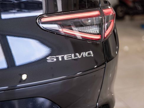 New 2025 Alfa Romeo Stelvio Sprint image 16