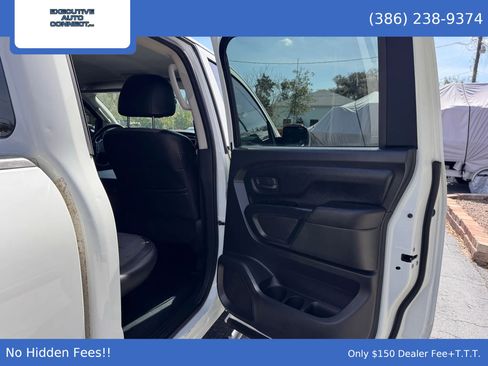 Used 2017 Nissan Titan S image 12