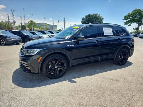 Used 2023 Volkswagen Tiguan SE R-Line FWD image 6