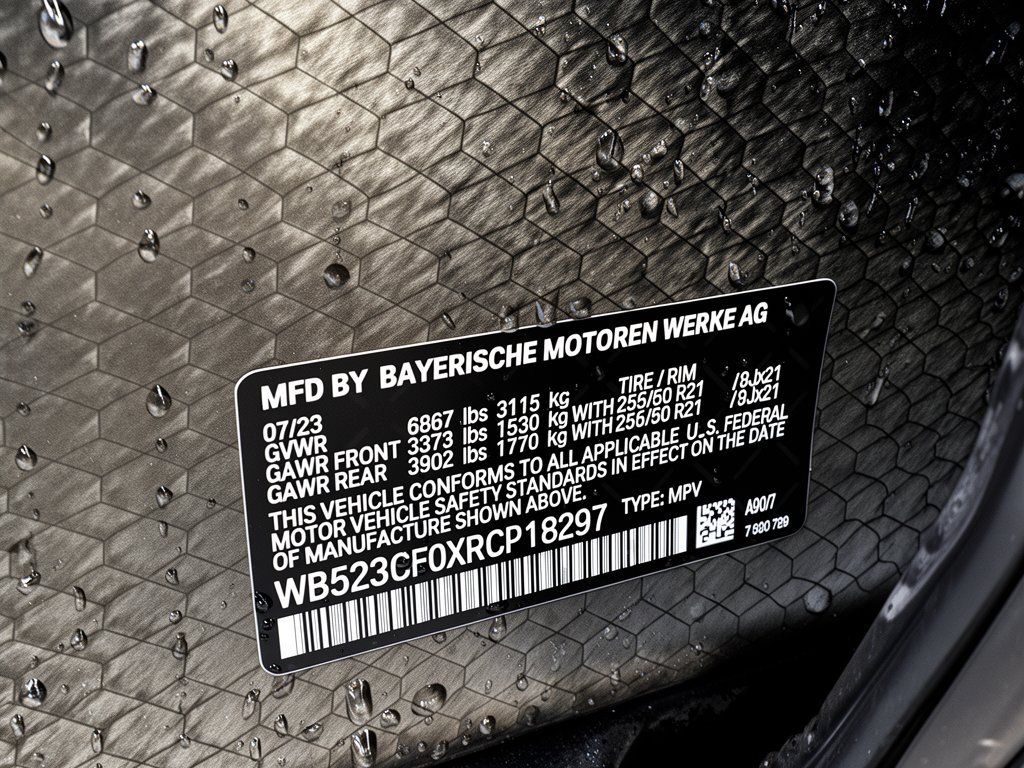 Used 2024 BMW iX xDrive50 w/ Sport Package AWD/4WD image 31