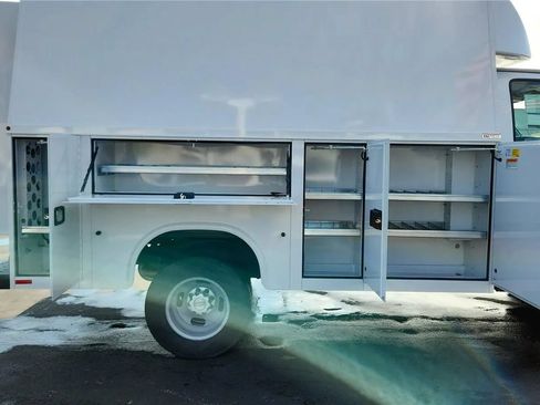 New 2025 Chevrolet Express 3500 w/ Power Convenience Package RWD image 19