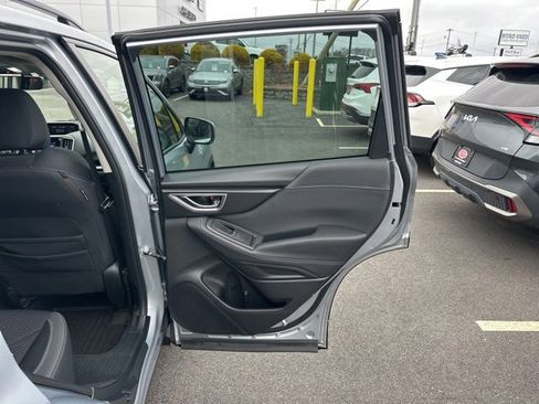 Used 2021 Subaru Forester Premium image 43