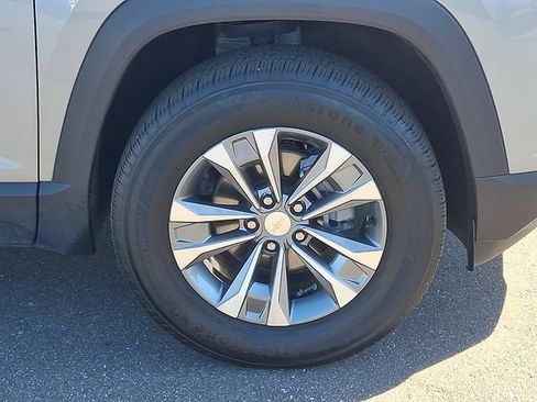 Used 2025 Chevrolet Equinox LT FWD image 26