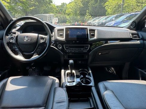 Used 2017 Honda Ridgeline Black Edition image 13